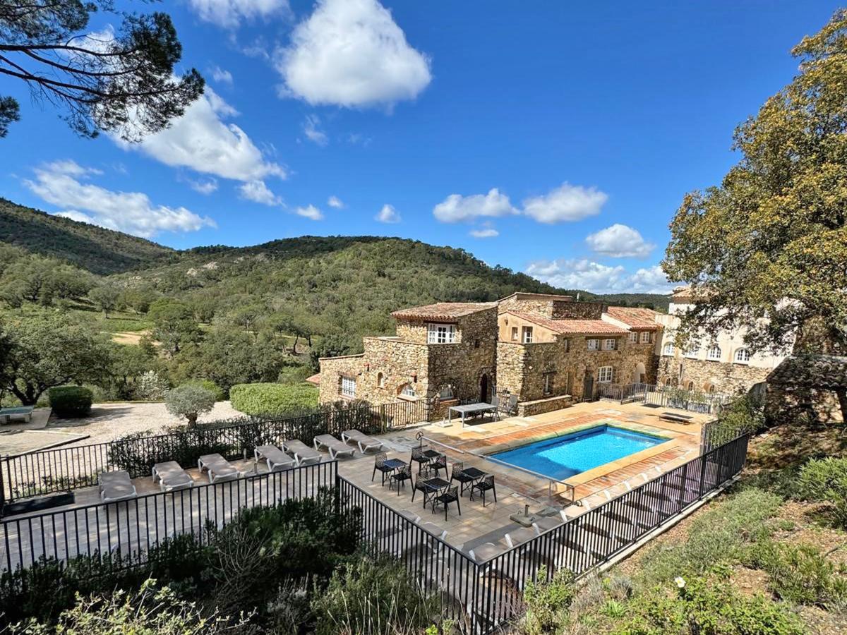 Villa photo 1