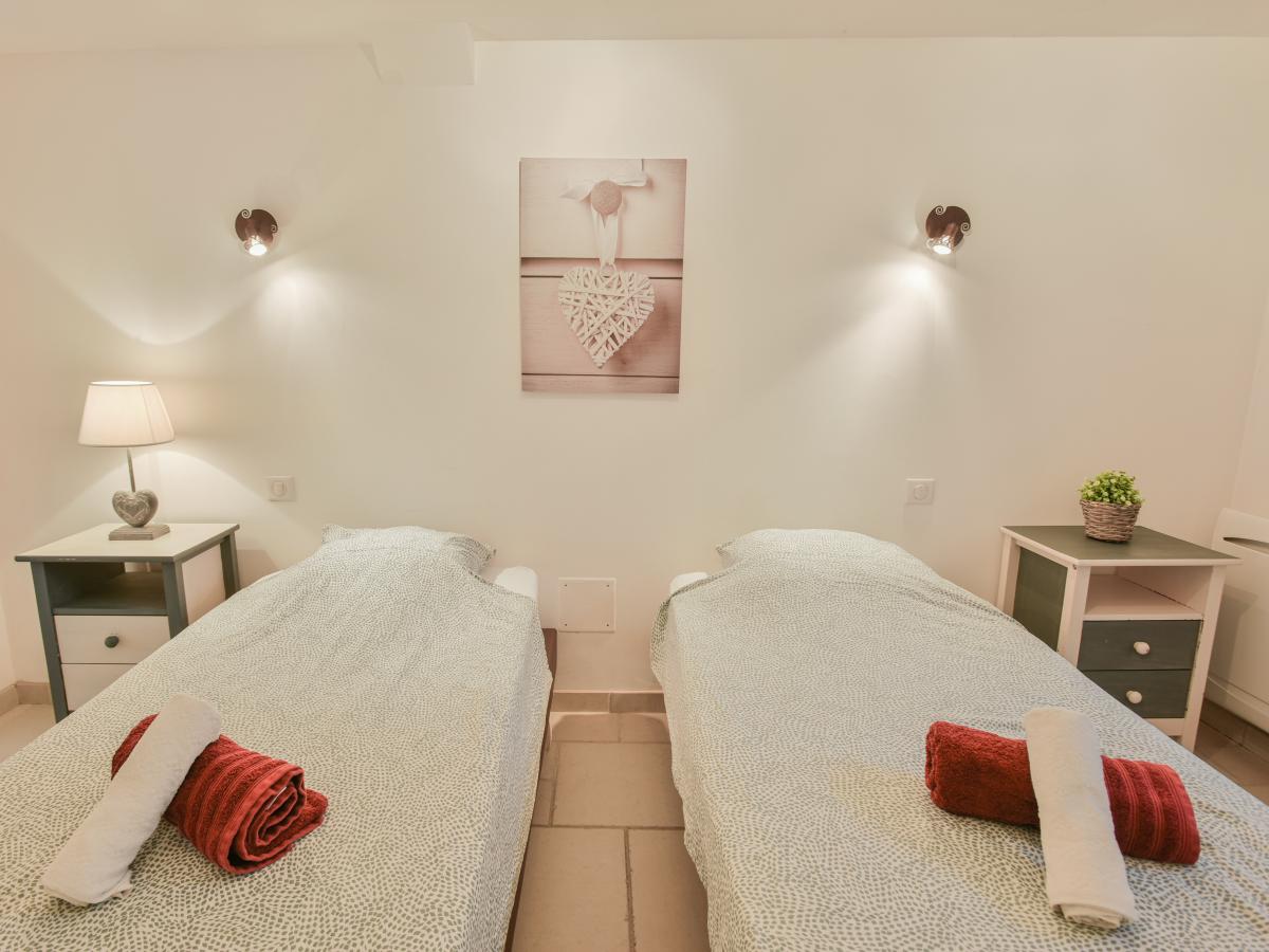 Bed Room