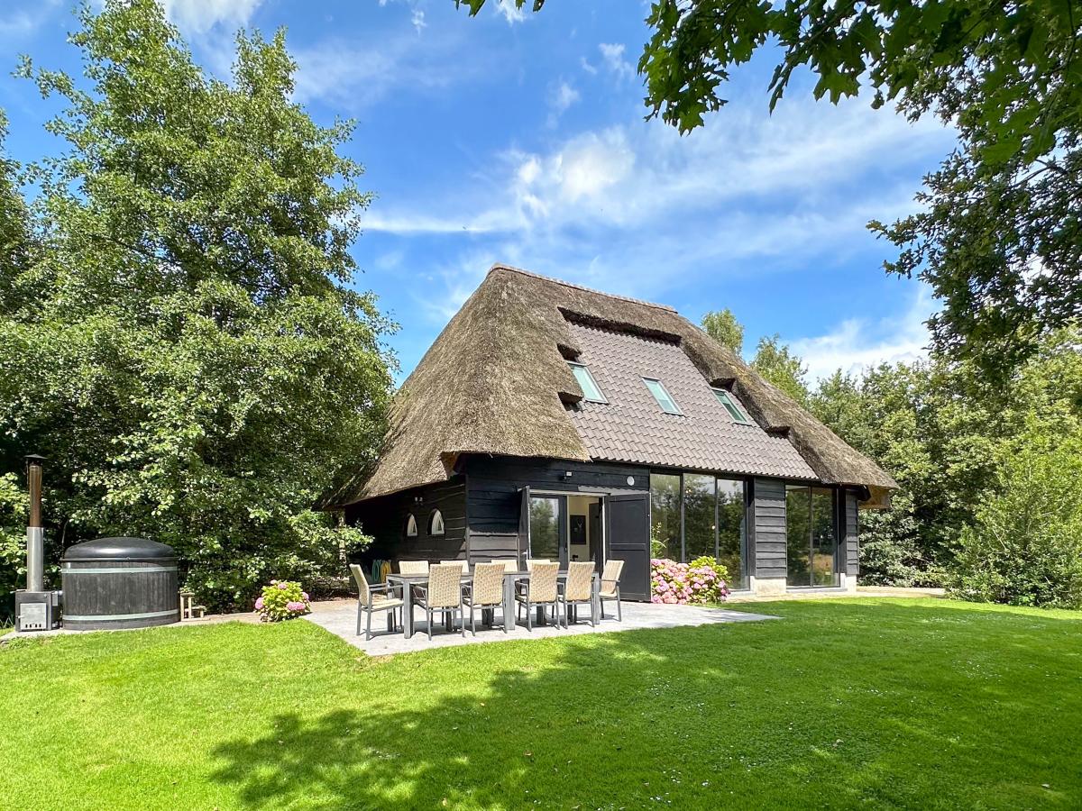 Villa photo 1