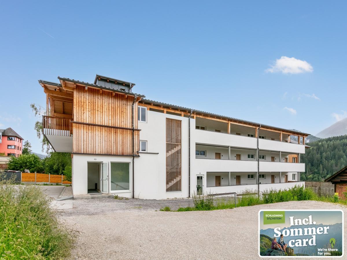Exterior Summer