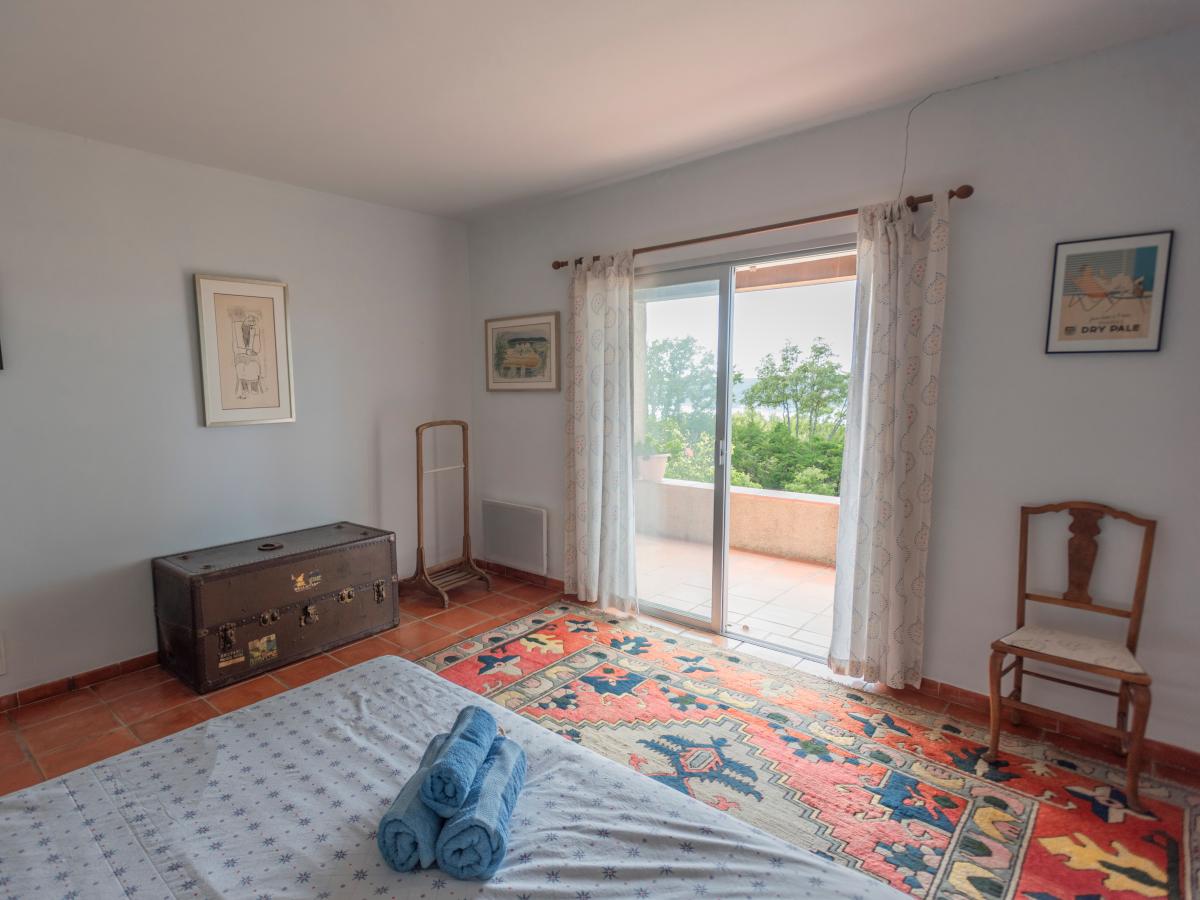 Bed Room