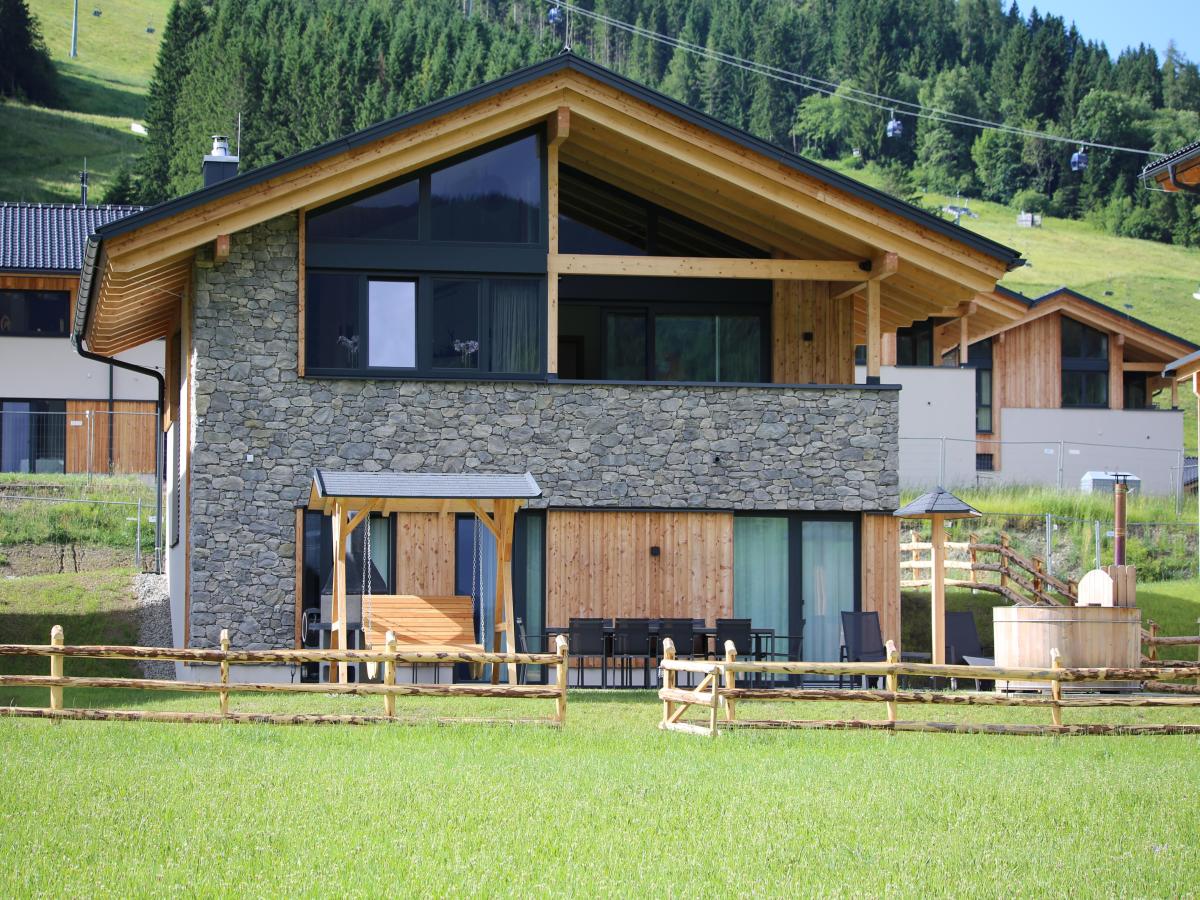 Exterior Summer