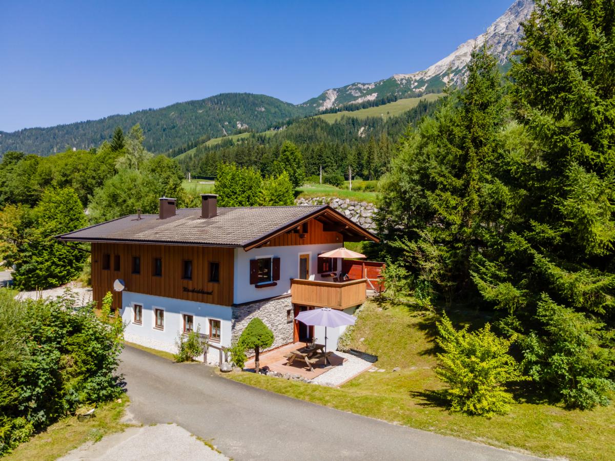 Villa photo 1