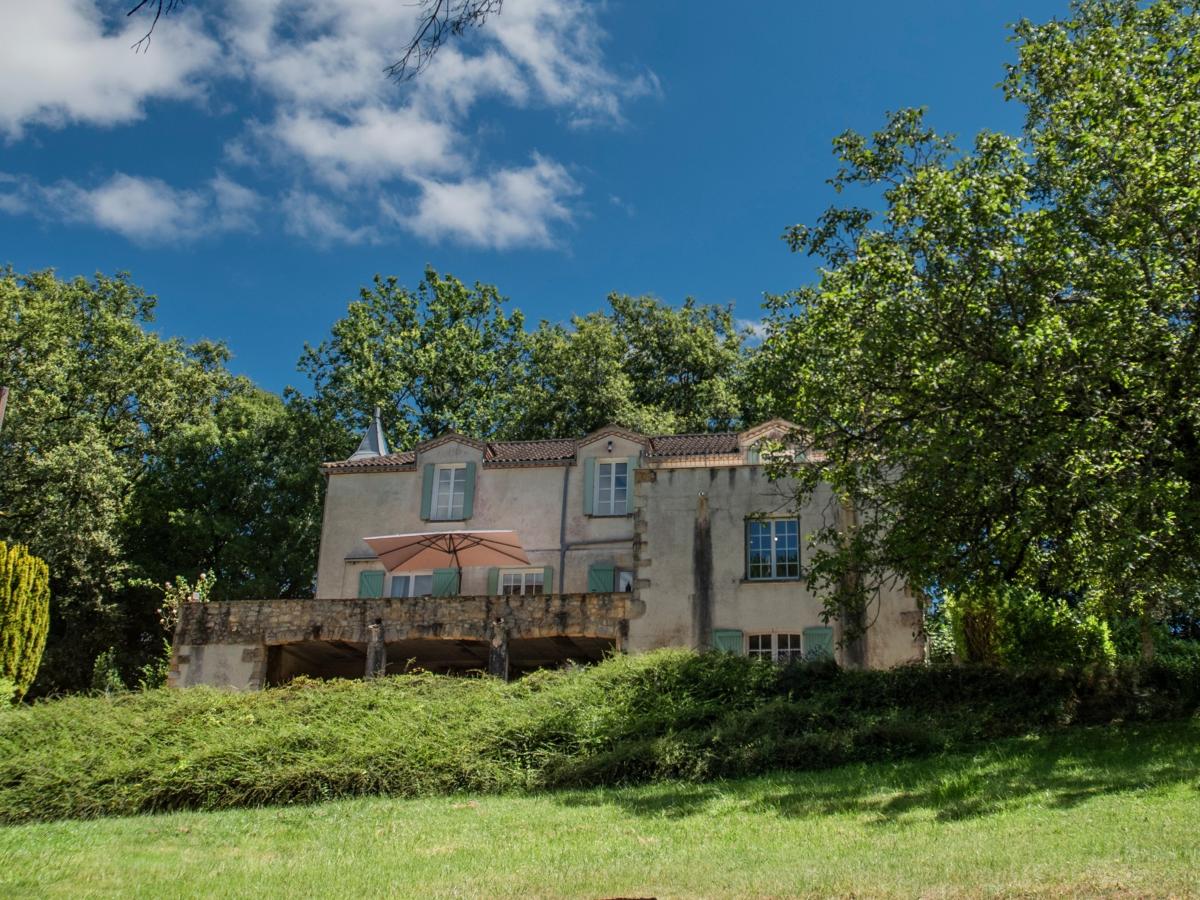 Villa photo 1
