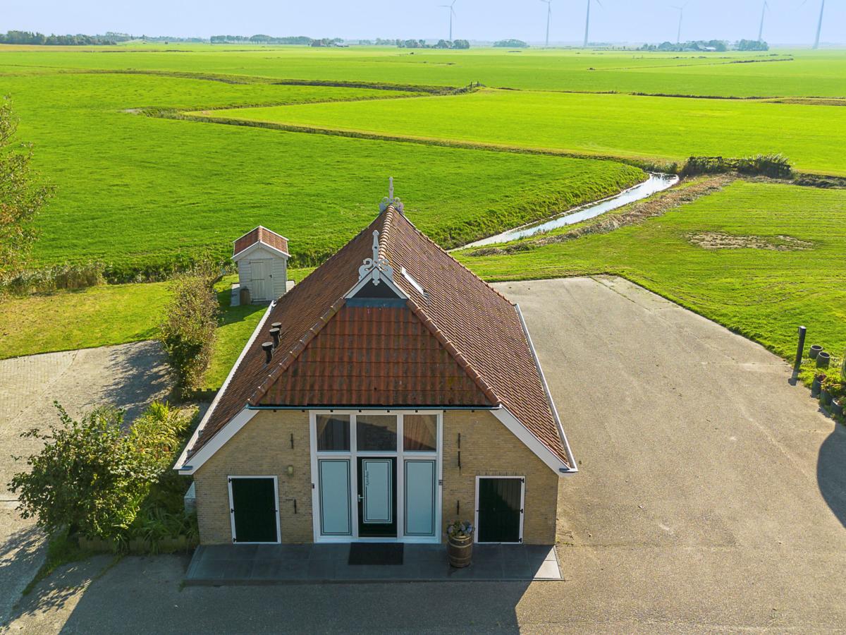 Villa photo 1