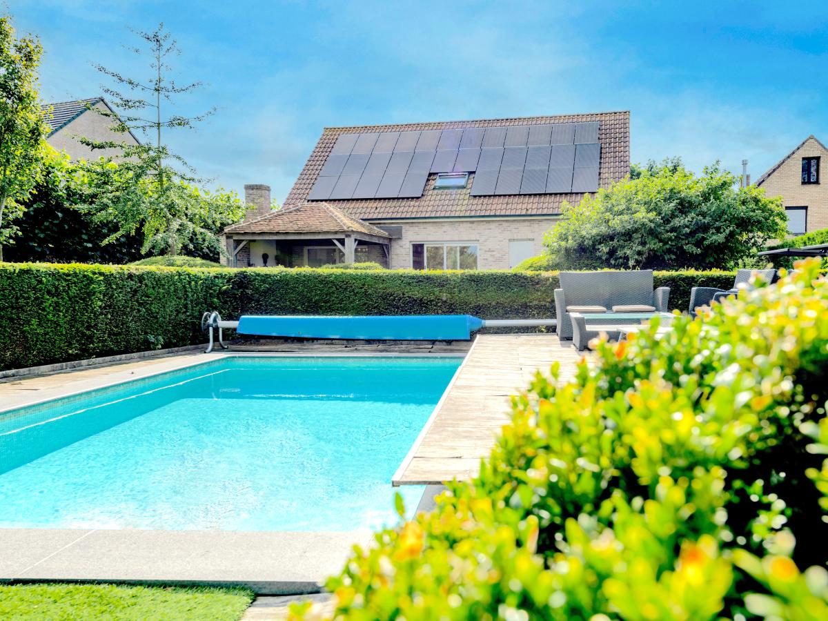 Villa photo 1
