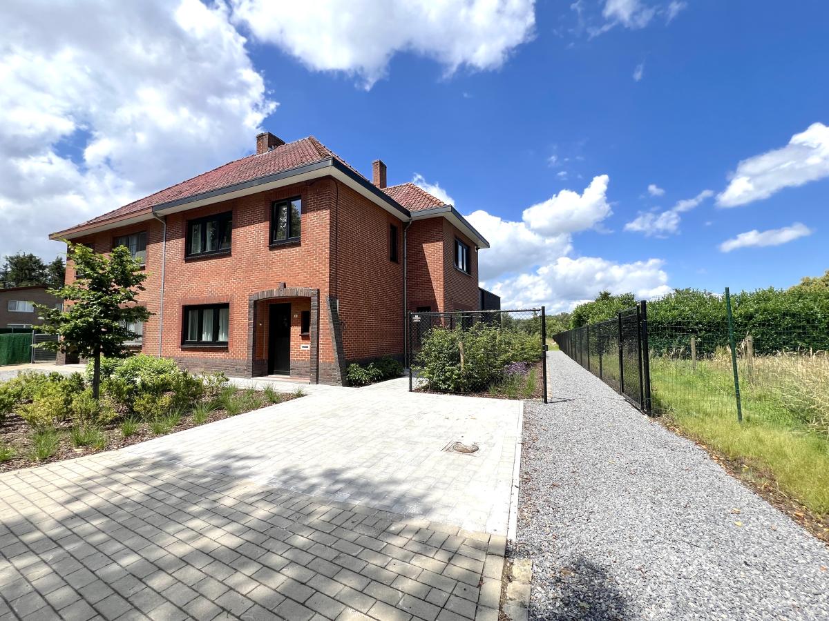 Exterior Summer