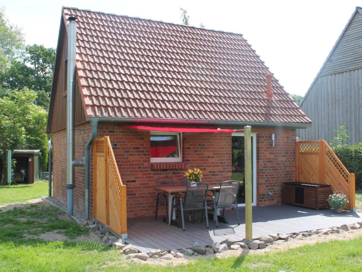 Exterior Summer