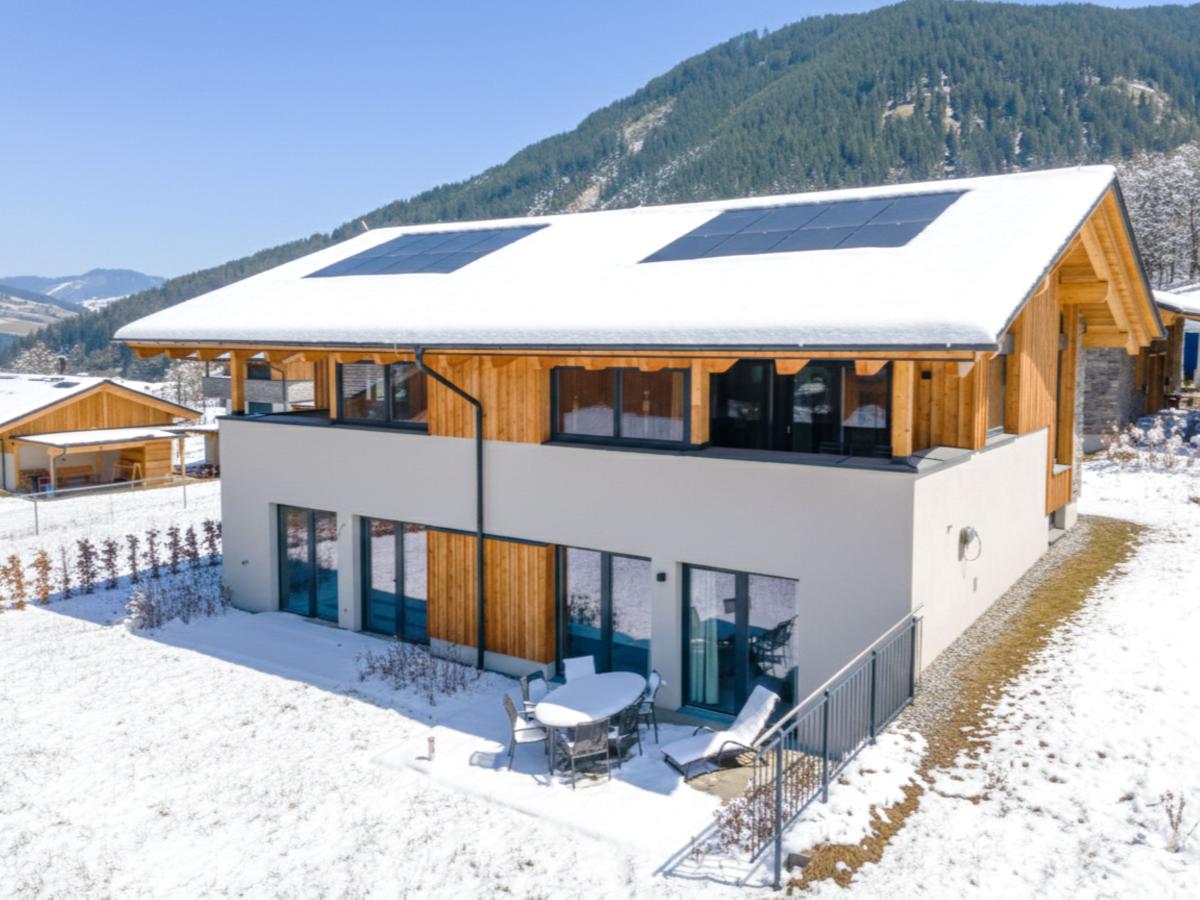 Villa photo 1