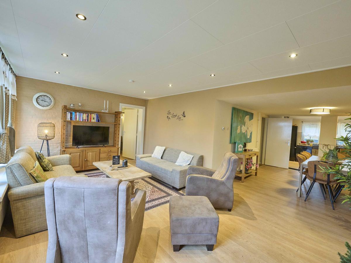 Villa photo 1