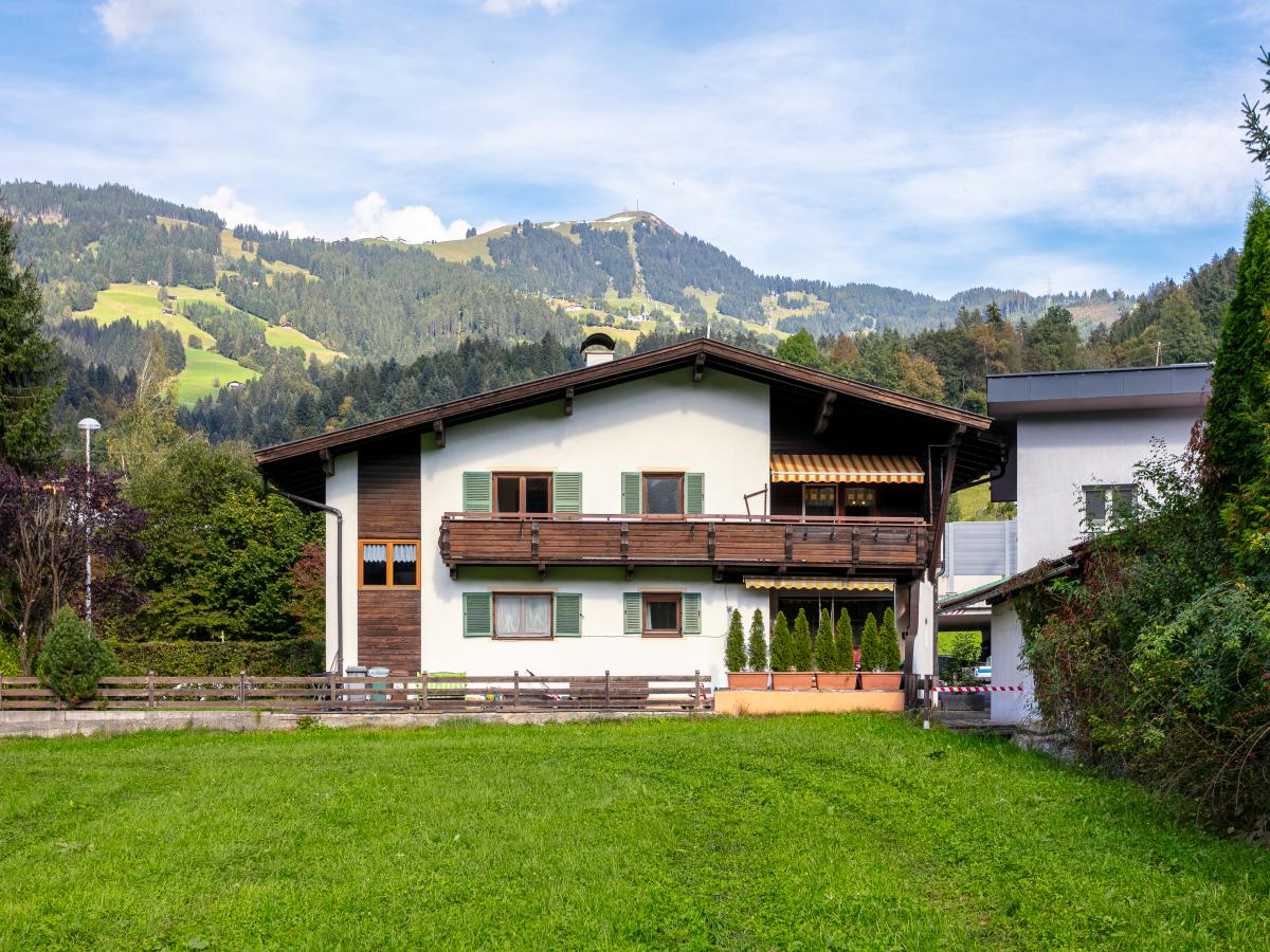 Exterior Summer