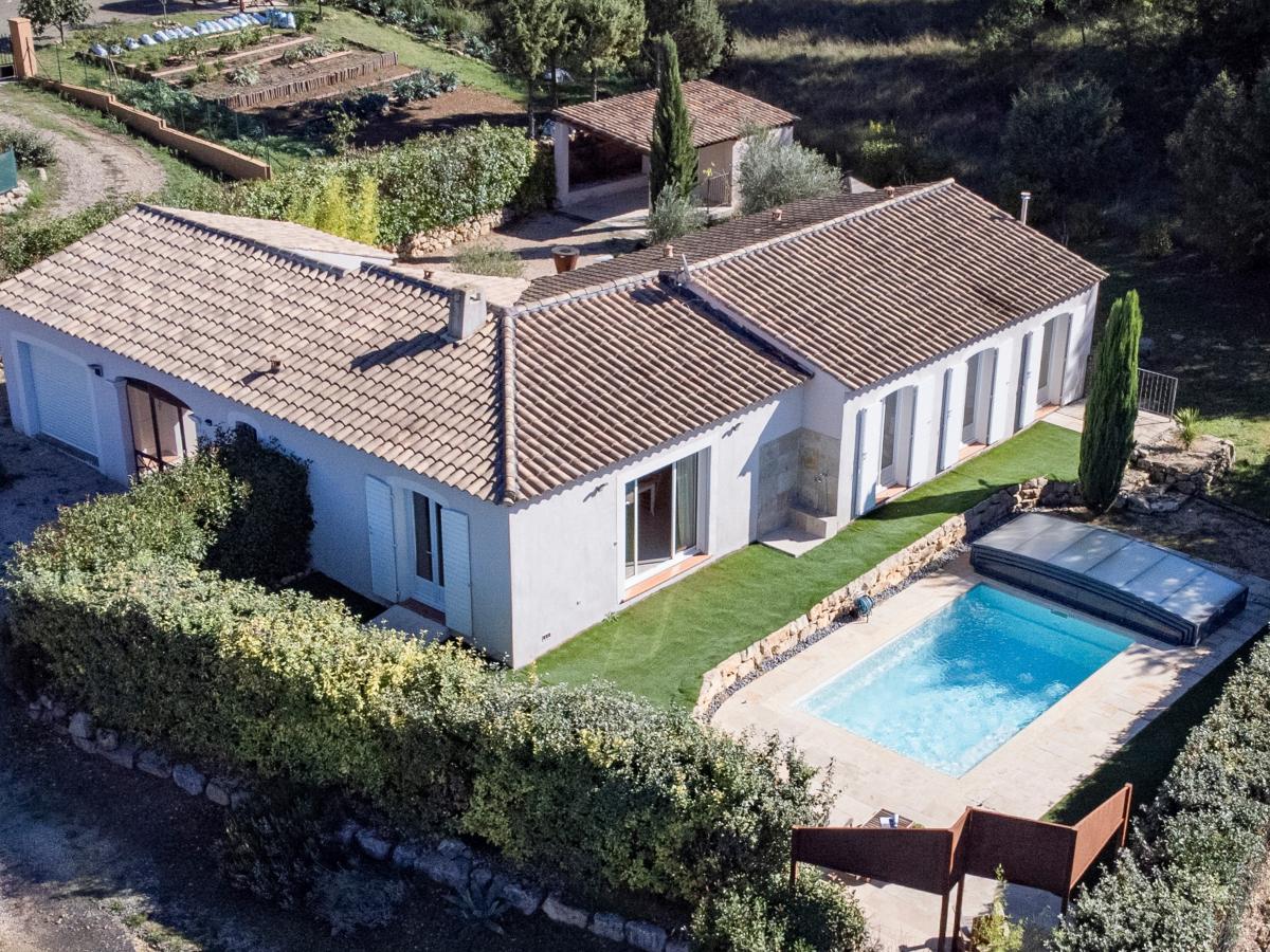Villa photo 1