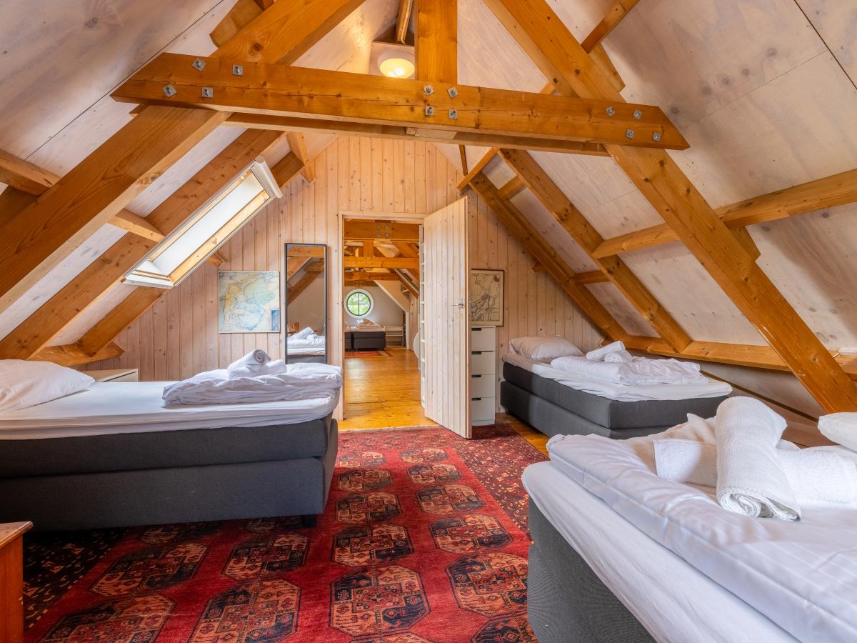 Bed Room