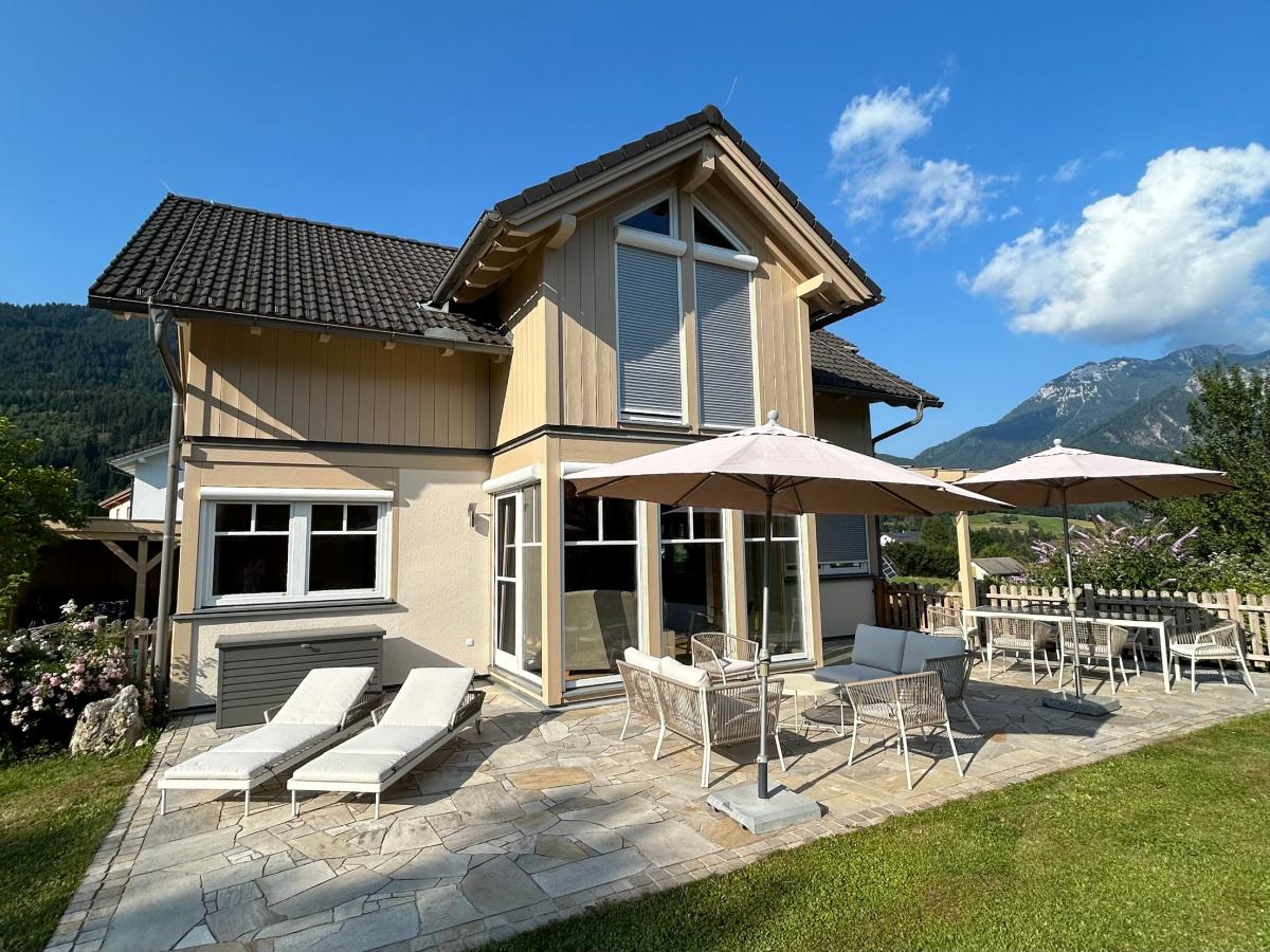 Villa photo 1