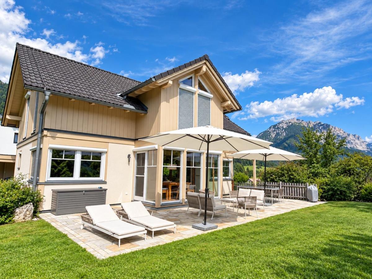 Exterior Summer