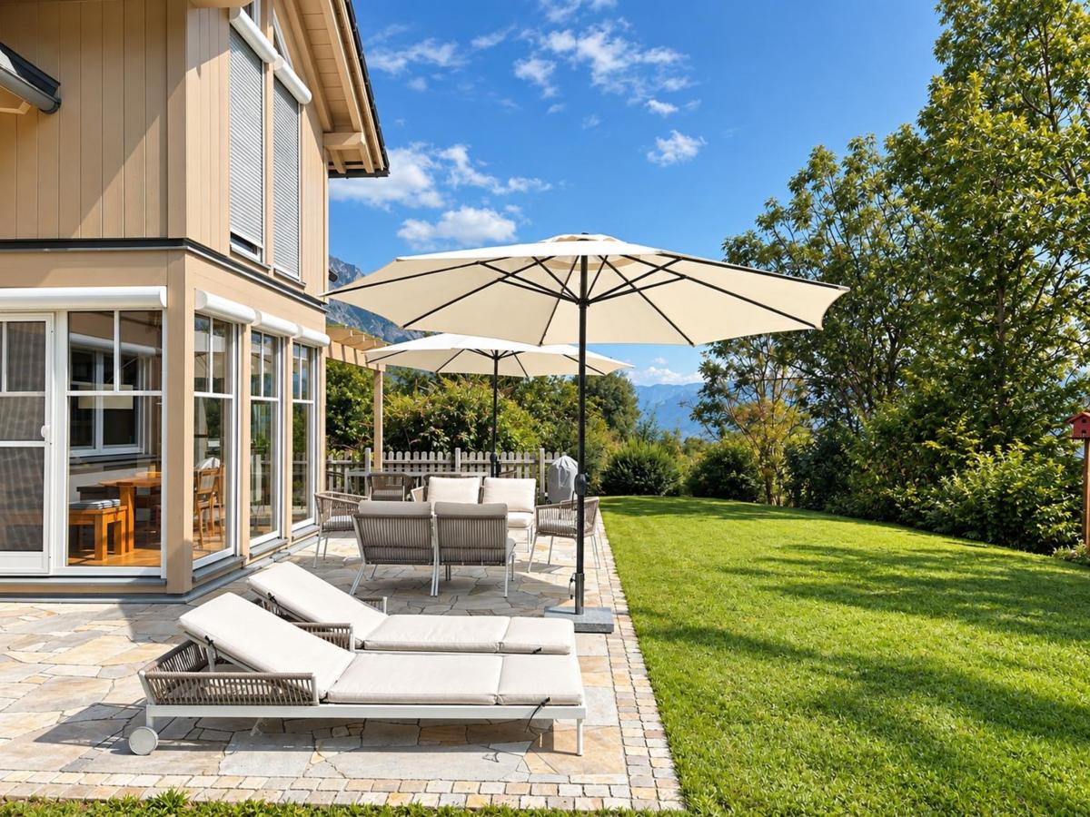 Exterior Summer