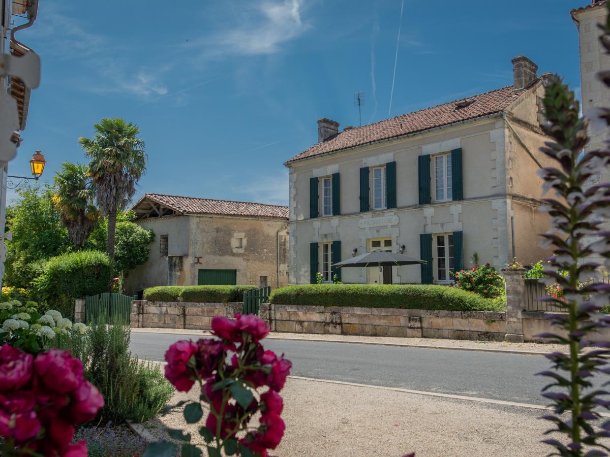 Villa photo 1