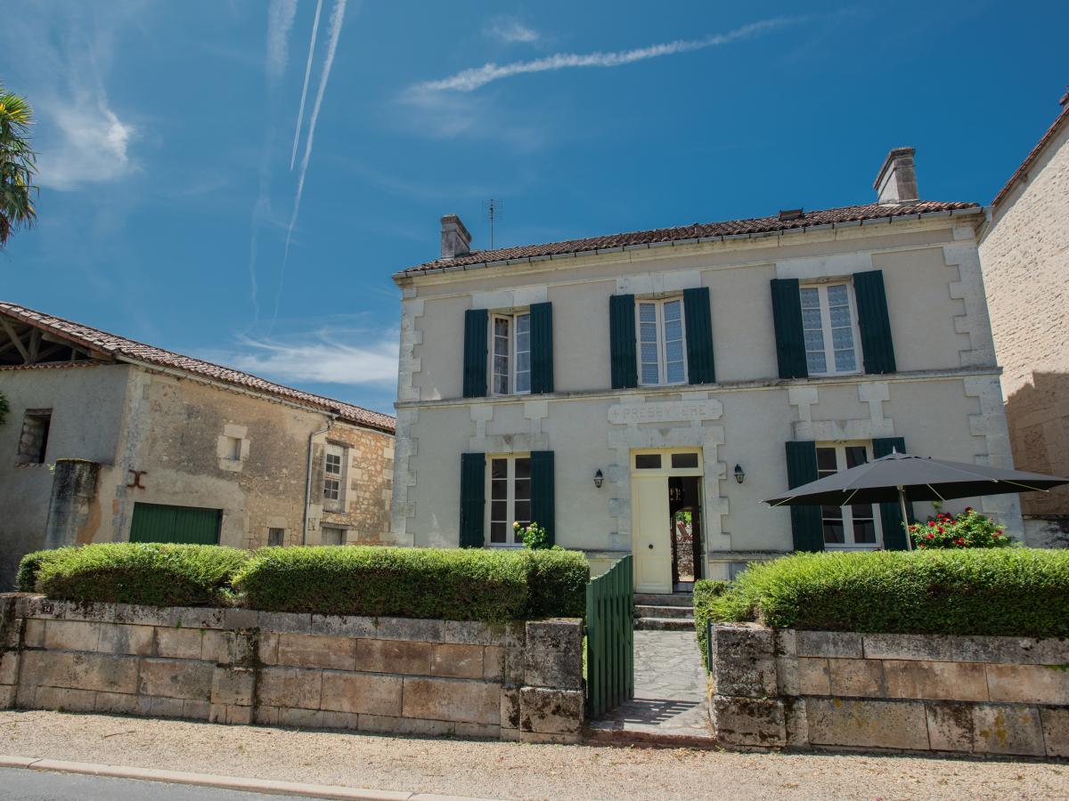 Exterior Summer