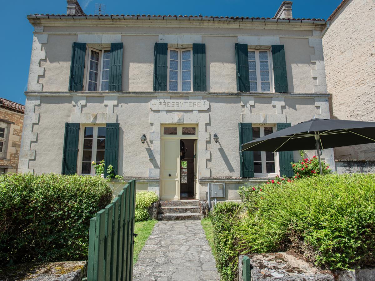 Exterior Summer