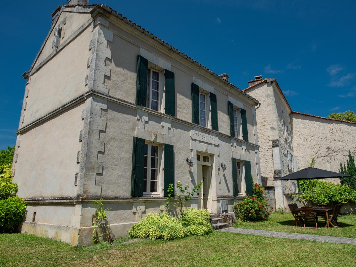 Exterior Summer