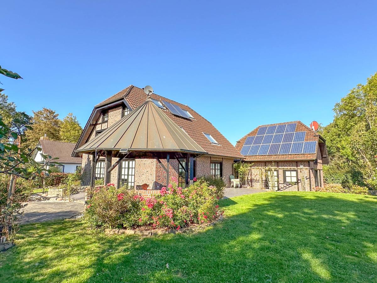 Villa photo 1
