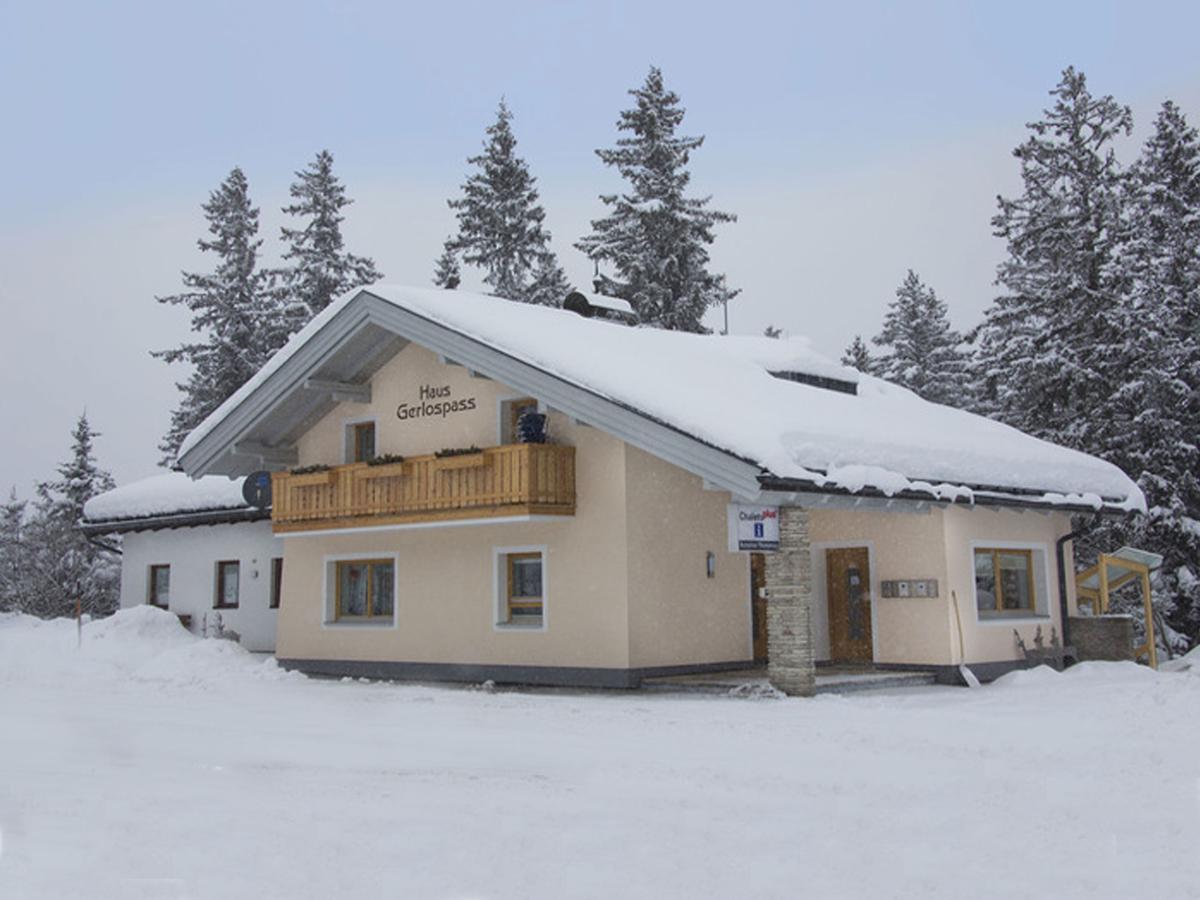 Villa photo 1
