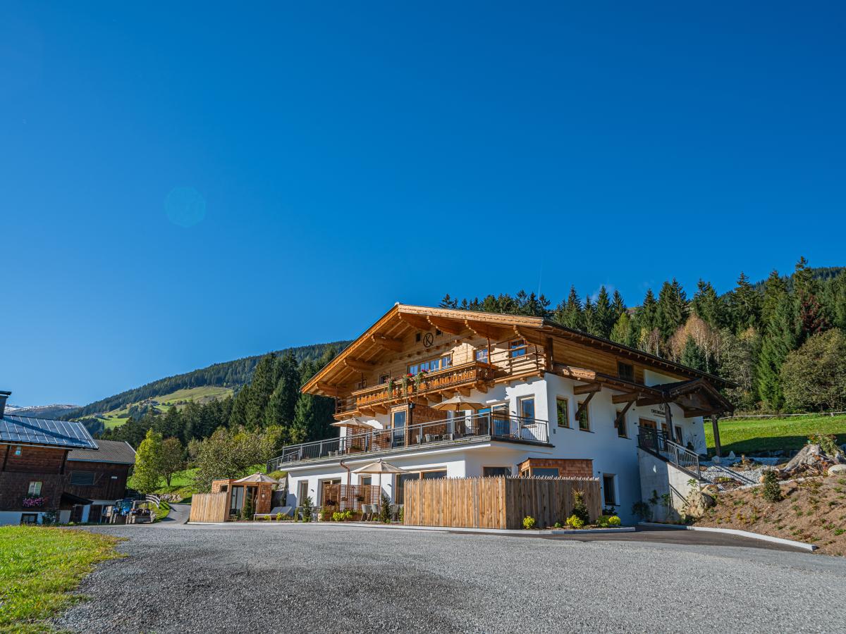 Exterior Summer
