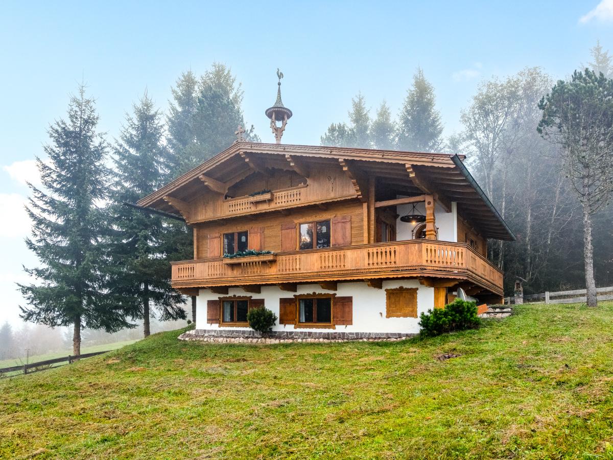 Villa photo 1