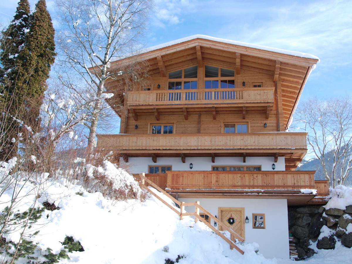 Villa photo 1