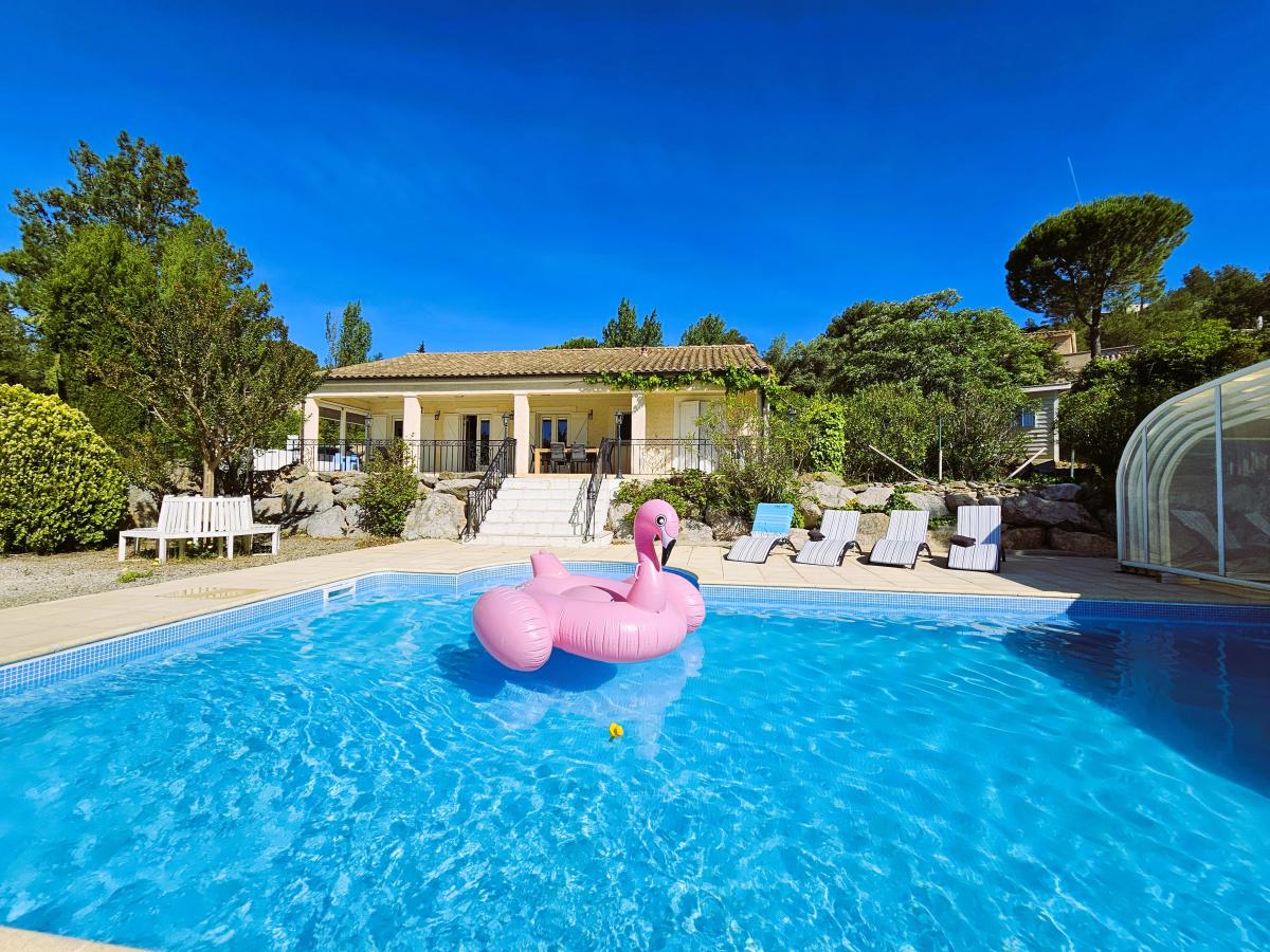 Villa photo 1