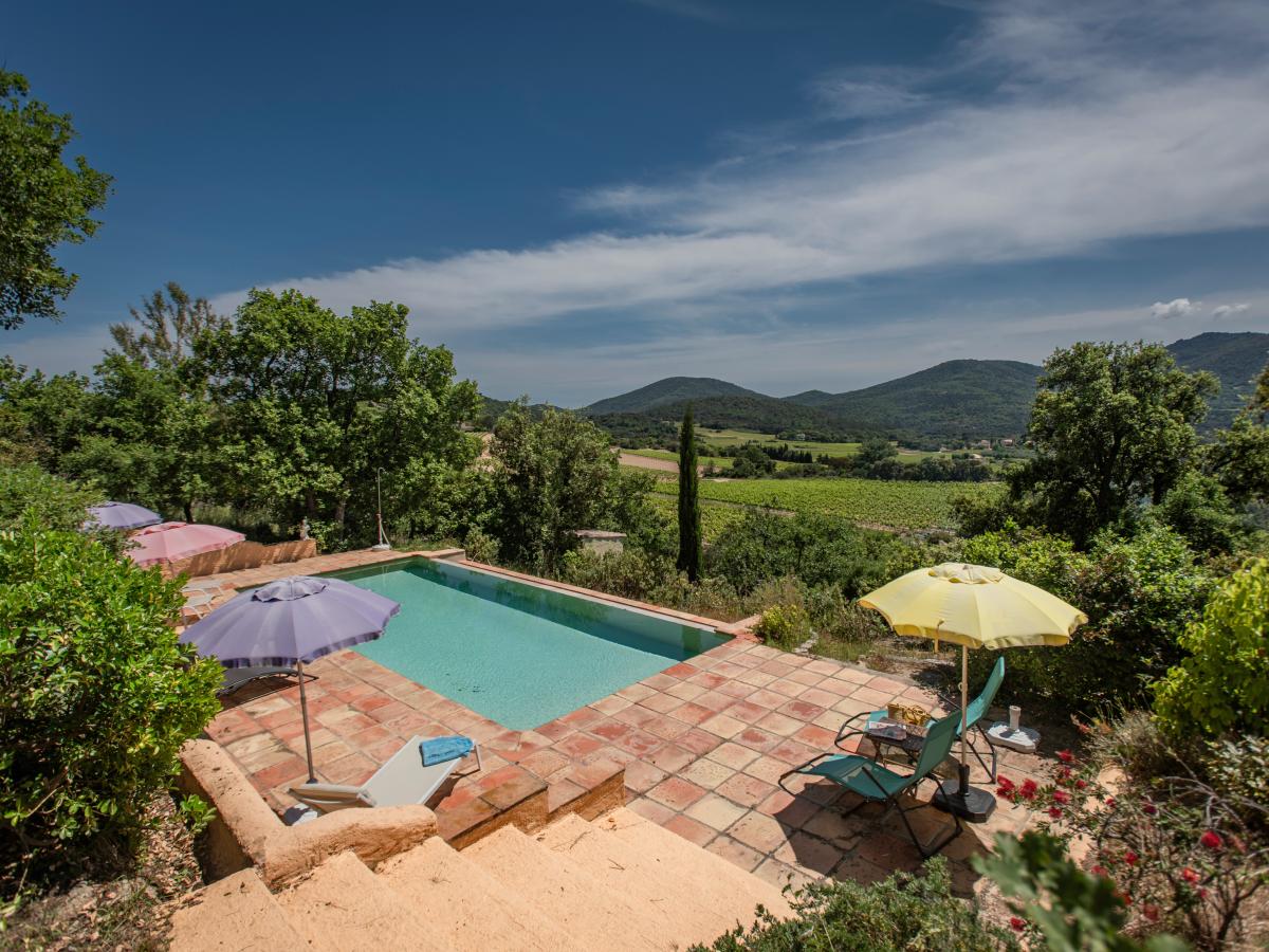 Villa photo 1