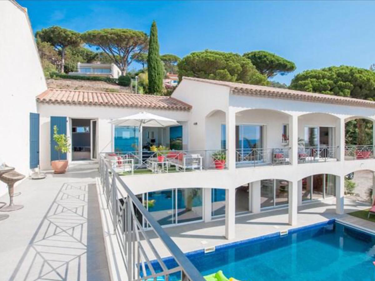 Villa photo 1