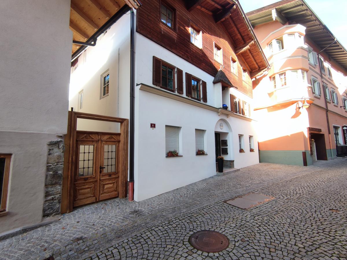 Villa photo 1