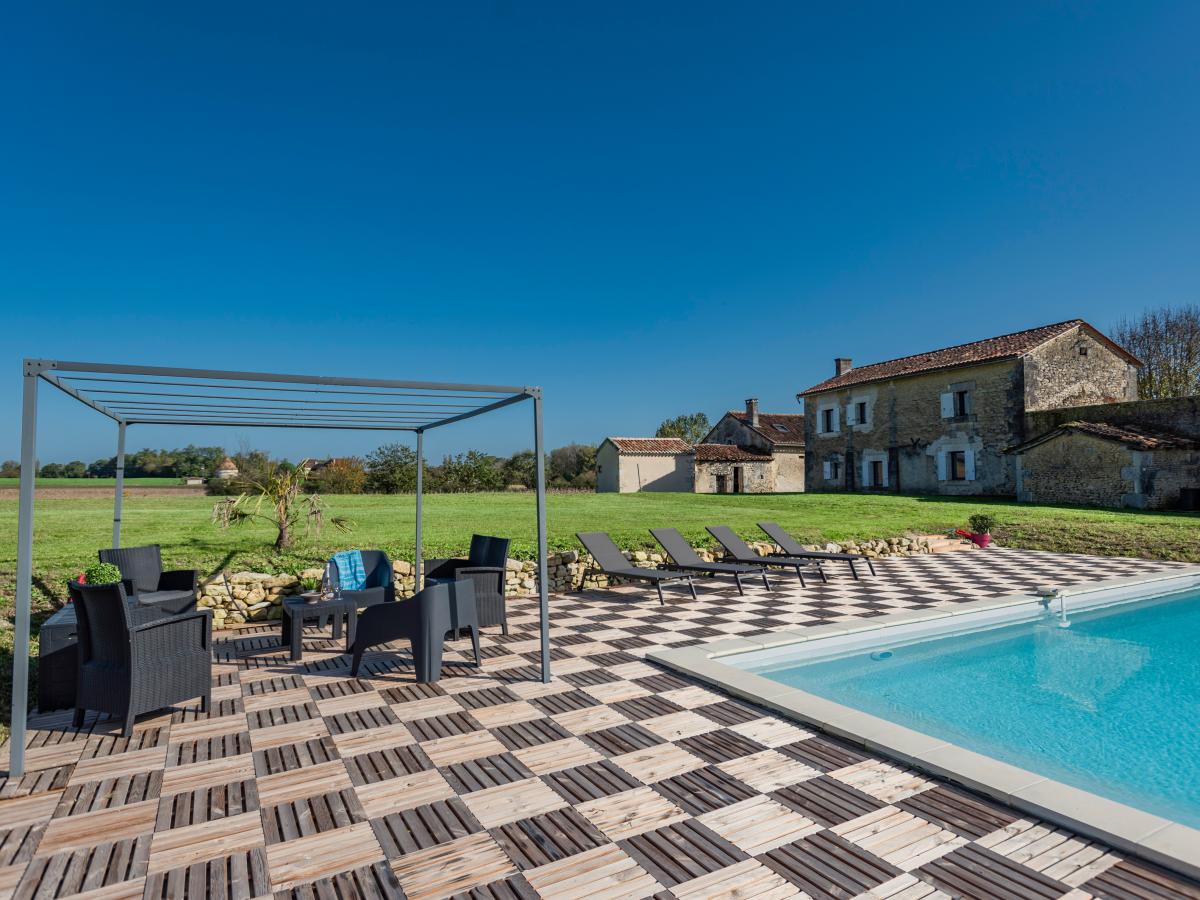Villa photo 1