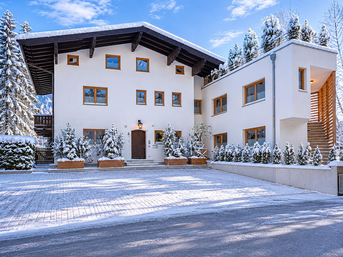 Exterior Winter
