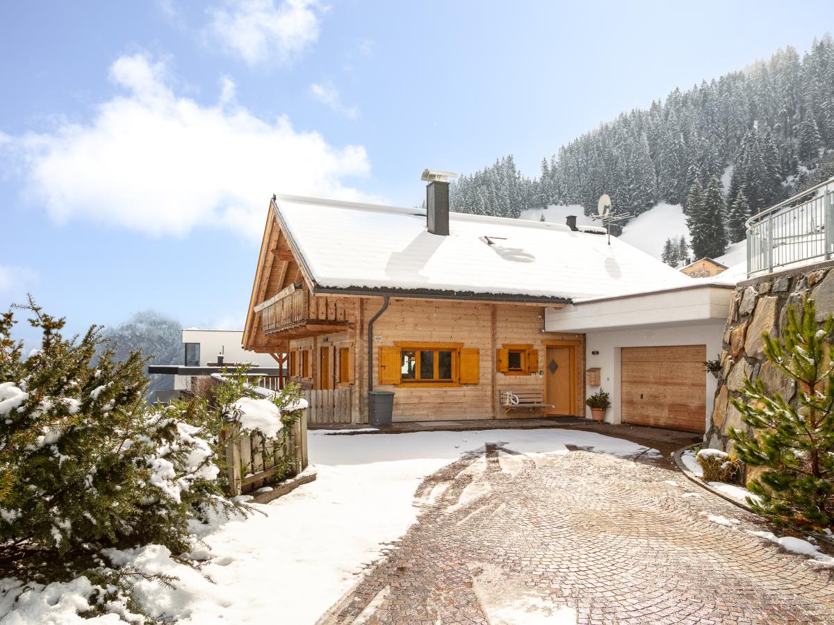 Villa photo 1