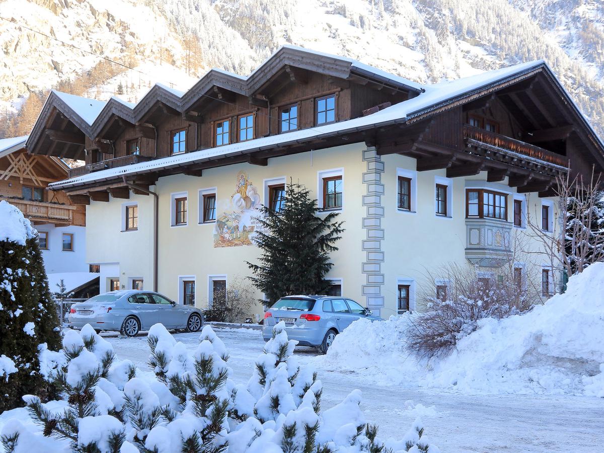 Exterior Winter