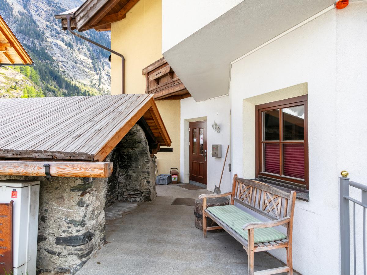 Exterior Summer