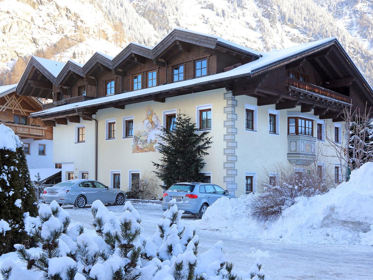 Exterior Winter
