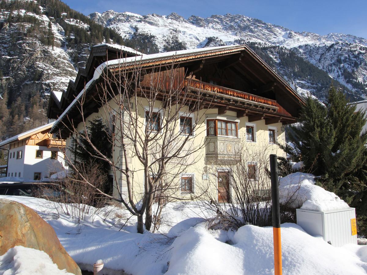 Exterior Winter