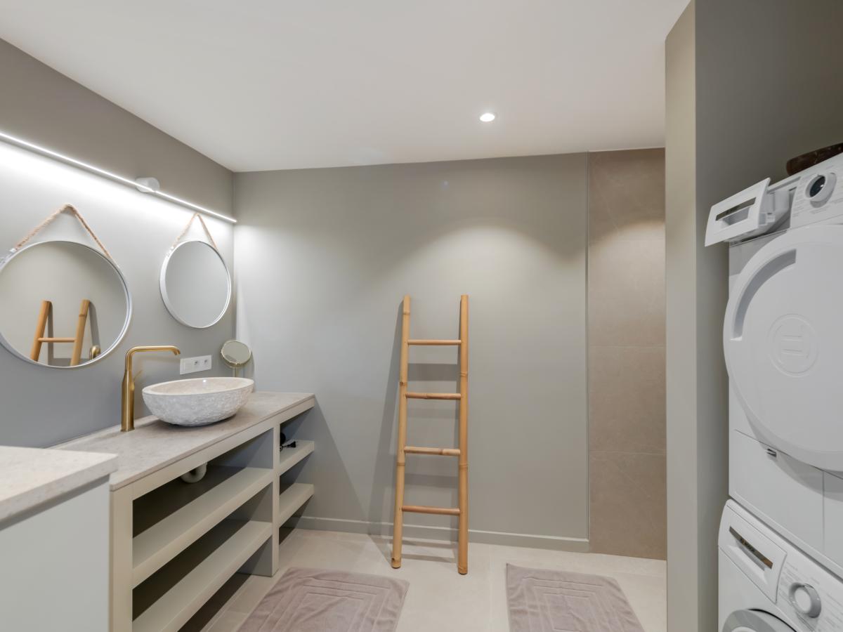 Bath Room