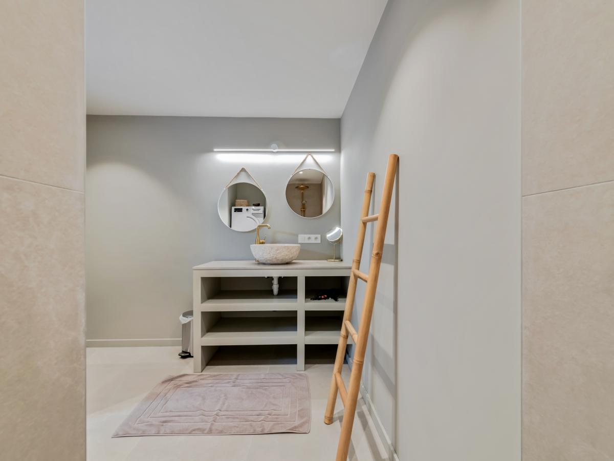 Bath Room