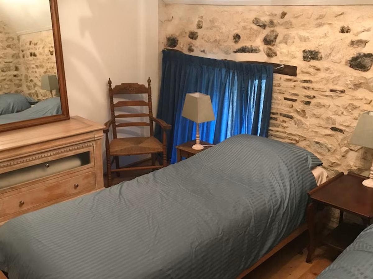 Bed Room