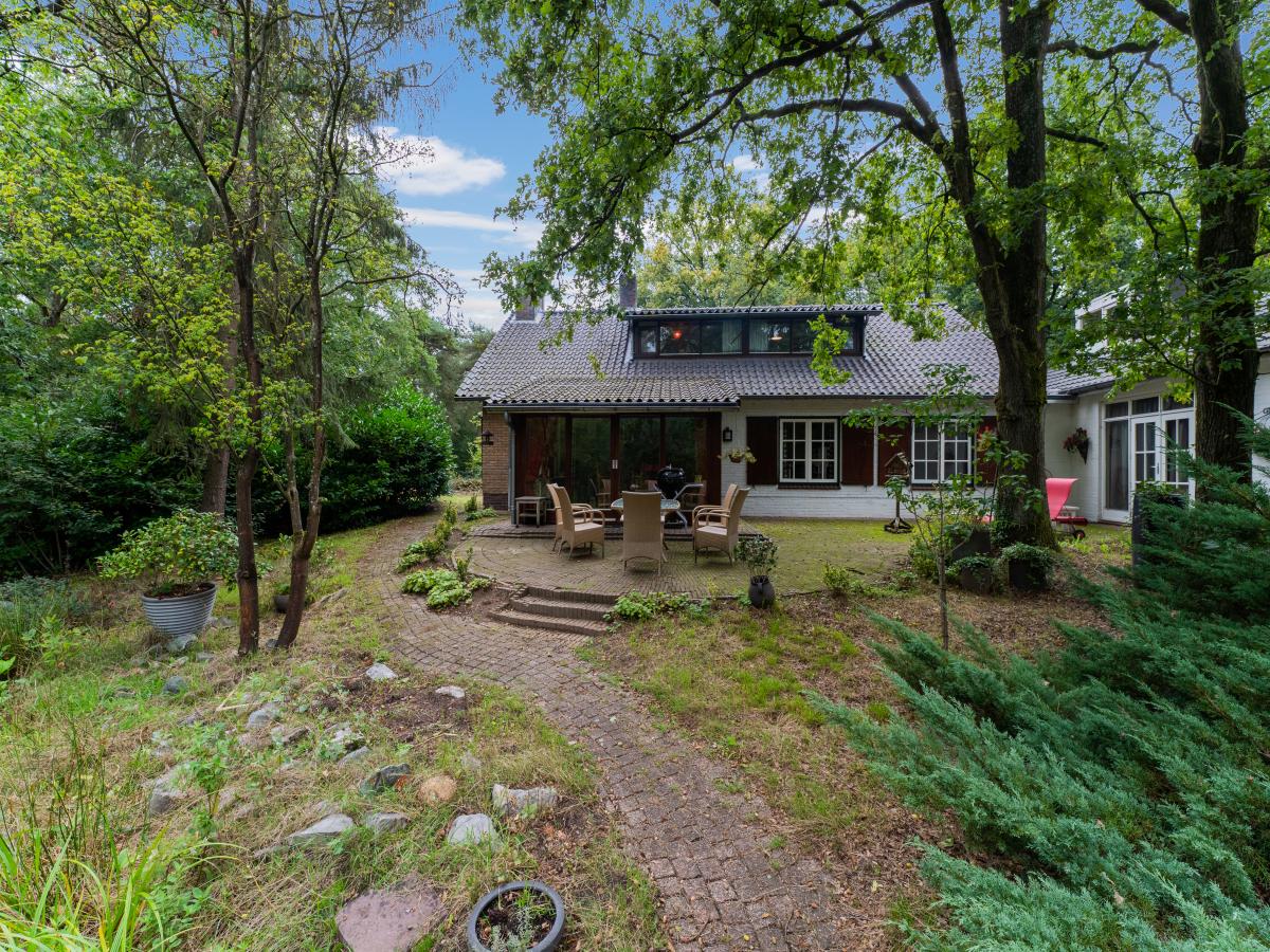 Villa photo 1