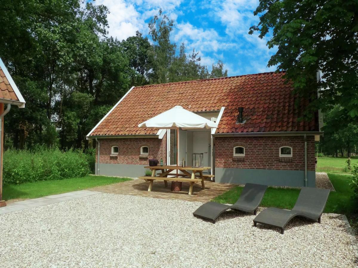 Villa photo 1