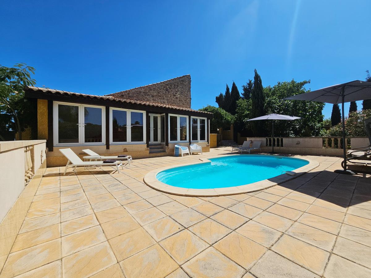 Villa photo 1