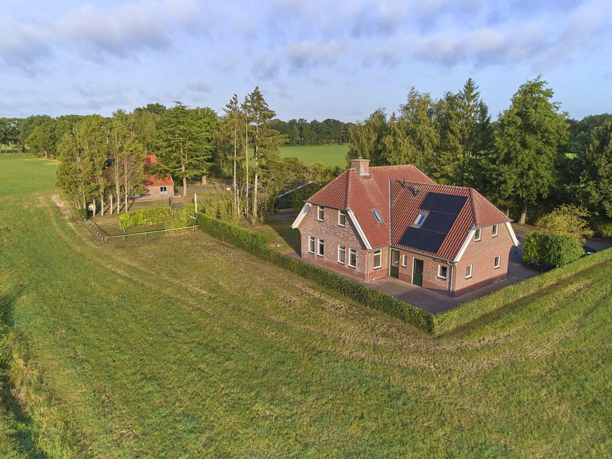 Villa photo 1