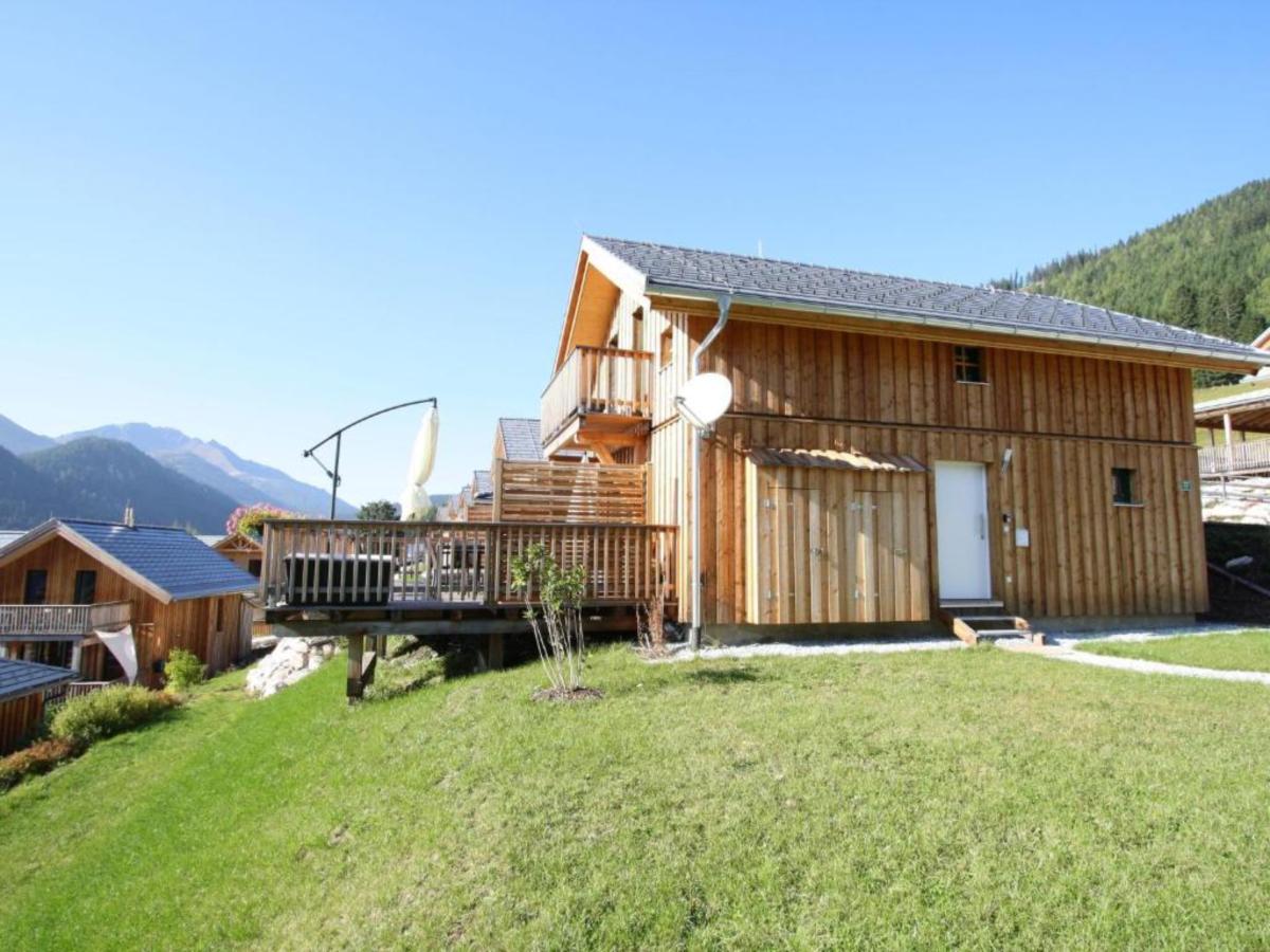 Villa photo 1