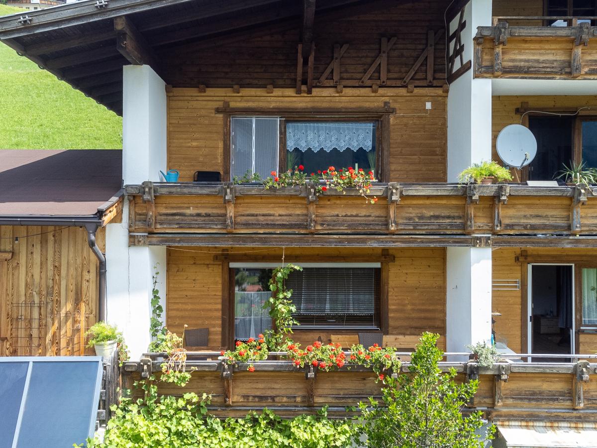 Exterior Summer