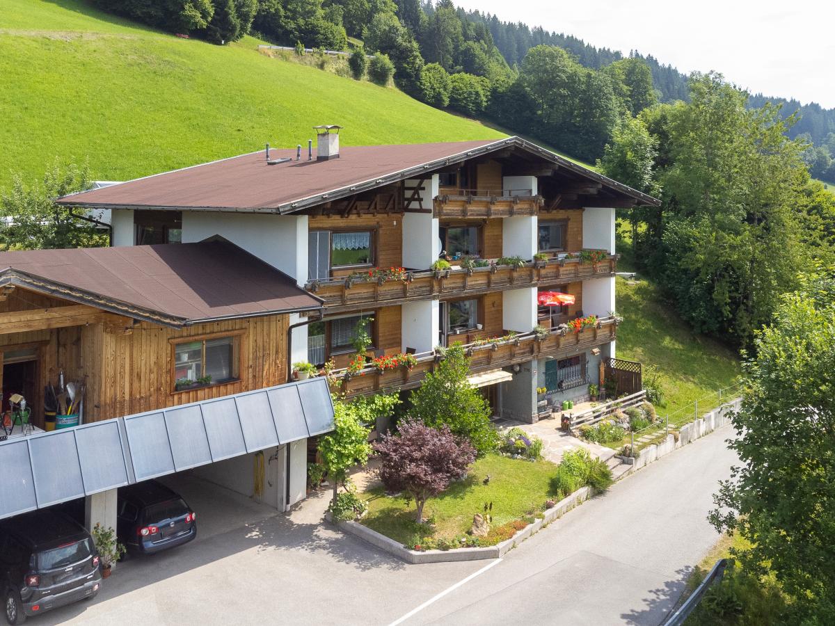 Exterior Summer